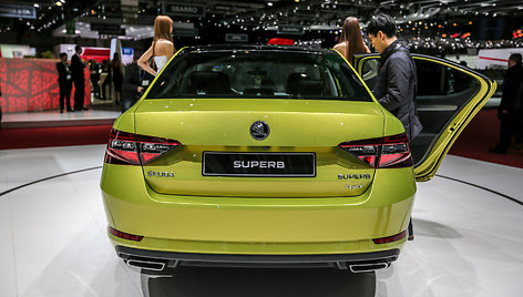 „Škoda Superb“