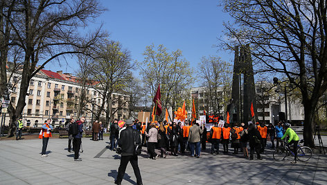 Protesto akciją „Už didesnius atlyginimus ir vaikų svajonių išsipildymą“