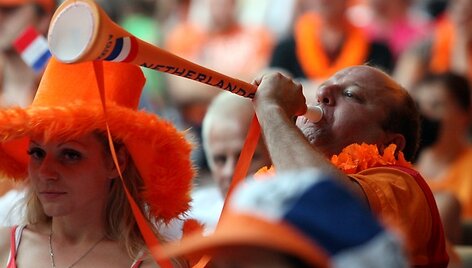 Vilniečiai stebi futbolo čempionato finalą