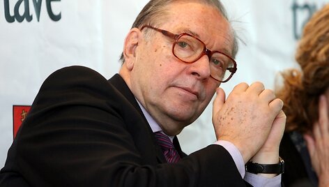 Filmo kooprodiuseris Krzystofas Zanussi