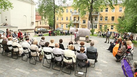 Poetai Jurgą Ivanauskaitę prisiminė, skaitydami poeziją