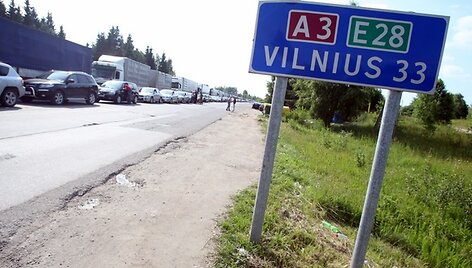 Medininkų pasienio poste kelių kilometrų eilės
