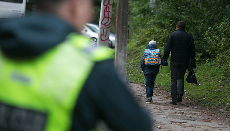 Vilnaiaus policijos pareigūnai tikrino ar saugiai važami vaikai