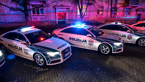 Naujo dizaino tarnybinių policijos automobilių pristatymas 