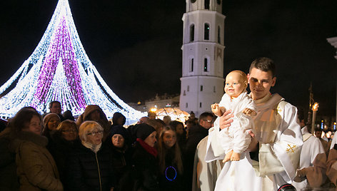 Vilniaus arkikatedroje Bernelių mišios