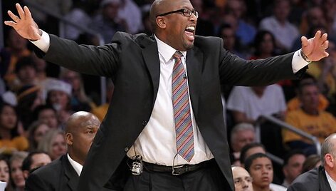Mikeas Brownas debiutavo prie &bdquo;Lakers&ldquo; vairo