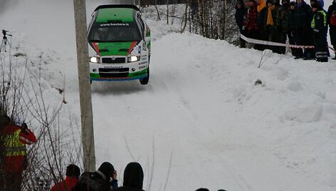 &Scaron;uoliai nuo tramplinų