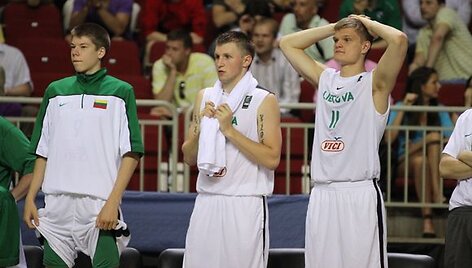 Lietuvos krep&scaron;inio rinktinė turėjo verstis be R.Jak&scaron;to ir R.Giedraičio.
