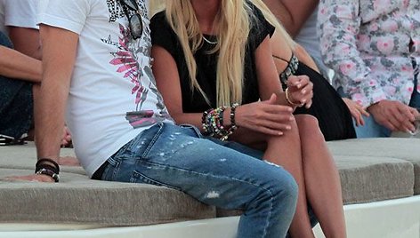 Tara Reid su sužadėtiniu