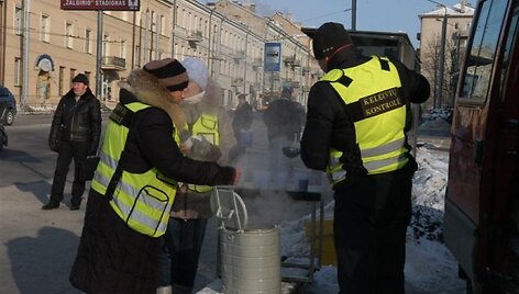 Akcijos metu per 1,5 valandos arbata pavai&scaron;inta beveik 300 vilniečių.