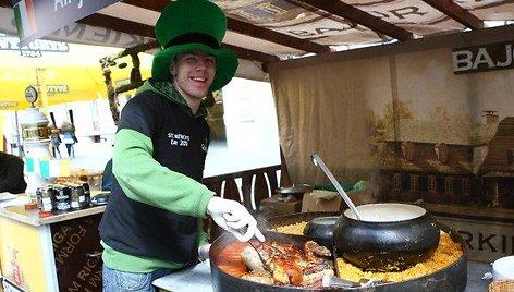 Gegužę Vilniuje vyksta Europos diena, kurios metu vilniečiams siūloma ragauti įvairių Europos kraštų patiekalų.