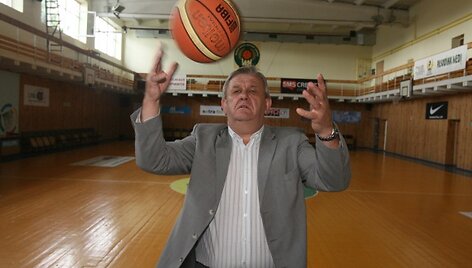 Reforma, kurios taip baiminosi Vilniaus krep&scaron;inio mokyklos direktorius A.Naru&scaron;evičius, kol kas nebus pradėta.