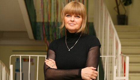 &bdquo;&Scaron;viesos&ldquo; pradinės mokyklos direktorė M.Bajevienė tikina nepakęsianti melo, todėl savo sprendimo atleisti keturias mokytojas nekeis.