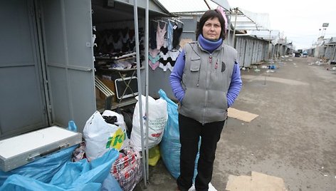 I.Antulienės teigimu, kai tik prekeiviai išdrįs steigti savo įmones, jie pradės ieškoti sau vietos kitur, nes Gariūnuose turėti prekybos vietą darosi per brangu.