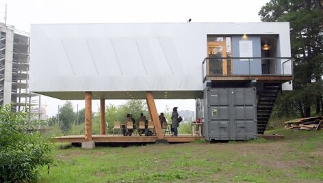 I&scaron; trijų jūrinių konteinerių pastatytas kultūros centras žada būti atviras visiems.