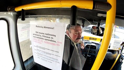 Skelbimais apie naikinamus mar&scaron;rutus keleiviai gąsdinami jau kelias savaites.