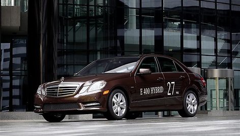 „Mercedes-Benz E400 Hybrid“