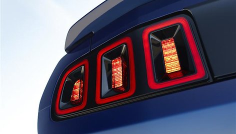 „Ford Mustang“ LED žibintai