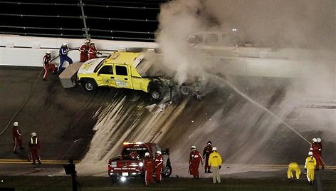 J.P.Montoya avarija „Nascar“ varžybose