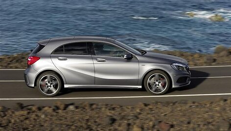 Naujas &bdquo;Mercedes-Benz&ldquo; A klasės hečbekas