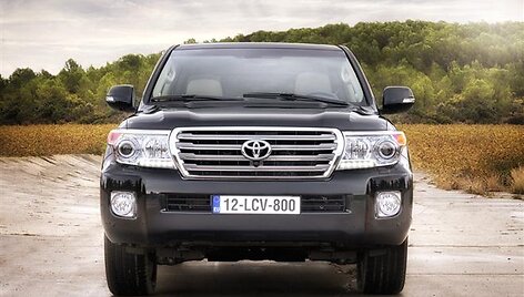 2012-ųjų &bdquo;Toyota Land Cruiser V8&ldquo;