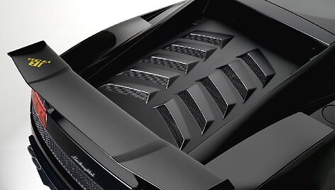 &bdquo;Lamborghini&ldquo; su laikrodžių gamintoju sukūrė lengviausią &bdquo;Gallardo&ldquo; 
