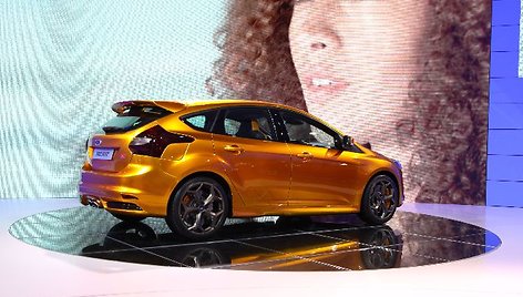 Paryžius. „Ford Focus ST“ konceptas