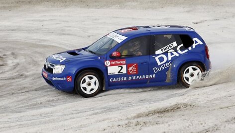 &bdquo;Dacia Duster&ldquo; vairuos Alanas Prostas