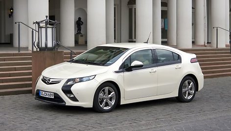 „Opel Ampera“