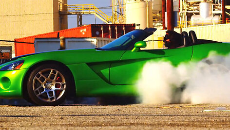 &bdquo;Dodge Viper&ldquo; svilina padangas