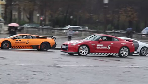 Kaip &bdquo;Gran Turismo 5&ldquo; žaidė Elizėjaus Laukuose
