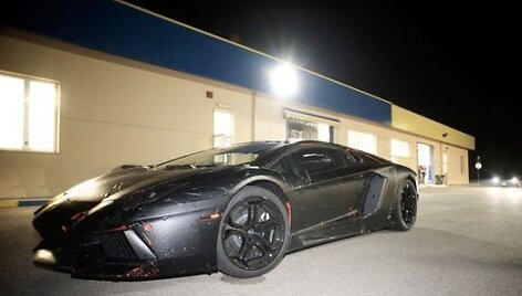 Ar tai &bdquo;Lamborghini Avendator&ldquo;?