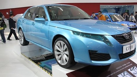 BAIC C71EV pagamintas ant senos kartos SAAB 95 platformos