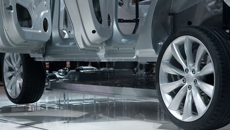 &bdquo;Tesla Model S Alpha&ldquo; prototipas