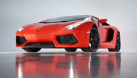 „Lamborghini Avendator LP700-4“