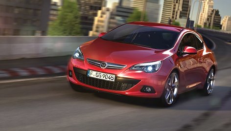 „Opel Astra GTC“