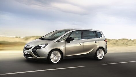 &bdquo;Opel Zafira Tourer&ldquo; bus gaminama greta klasikinės &bdquo;Zafira&ldquo;