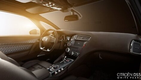&bdquo;Citroen DS5&ldquo; interjeras