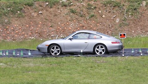 Su&scaron;audytas &bdquo;Porsche 911&ldquo;