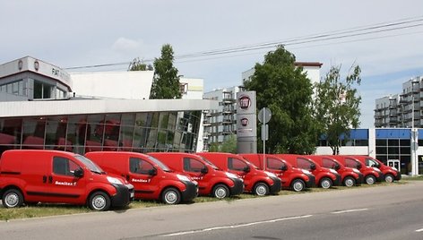 „Sanitex“ pasirinko „Fiat“ automobiliu