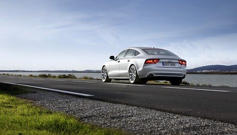 „Audi A7“ su „Godyear Eagle F1 Asymmetric“ padangomis 