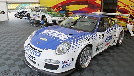 Jono Gelžinio automobilis &bdquo;Porsche 911 GT3 Cup&ldquo;
