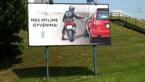 Motomanų socialinės akcijos stendai