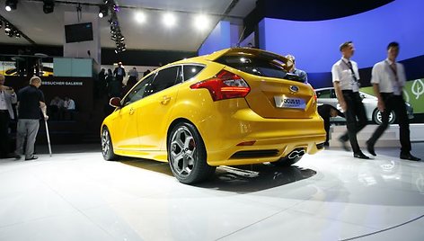 Frankfurtas 2011: Plati „Ford Focus“ modelių šeima