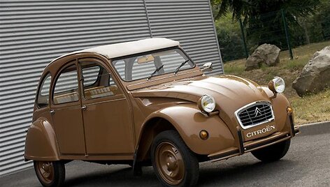 &bdquo;Citroen 2CV&ldquo; sukurtas drauge su mados namais &bdquo;Hermes&ldquo;