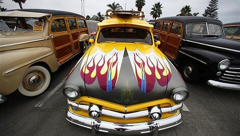 Senas, bet galingas automobilis