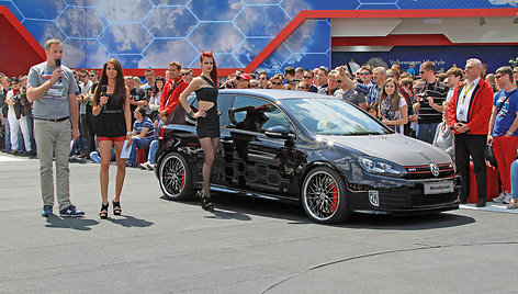 „Volkswagen Golf GTI Black Dynamic“ – tai tik 360 AG koncepcija