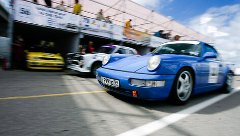 &bdquo;Omnitel 1000 km&ldquo; lenktynių trasoje - &bdquo;Porsche&ldquo; automobilių valanda