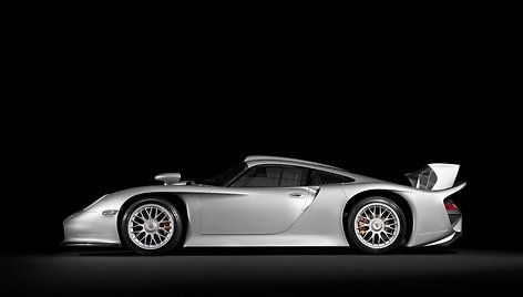 „Porsche 911 Gt1 Strassenversion“