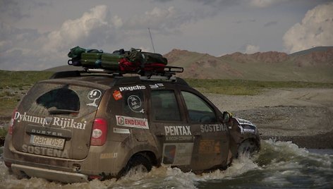 „Dacia Duster“ žygyje „Mongol Rally 2012“